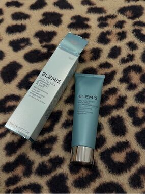ELEMIS Hydrating Cleansing Mousse - Teal and Silver